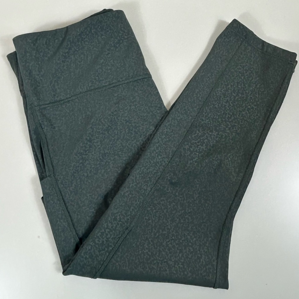 Athleta Ultimate Stash Pocket Bali GreenEmbossed 7/8 Tight 1X Leggings